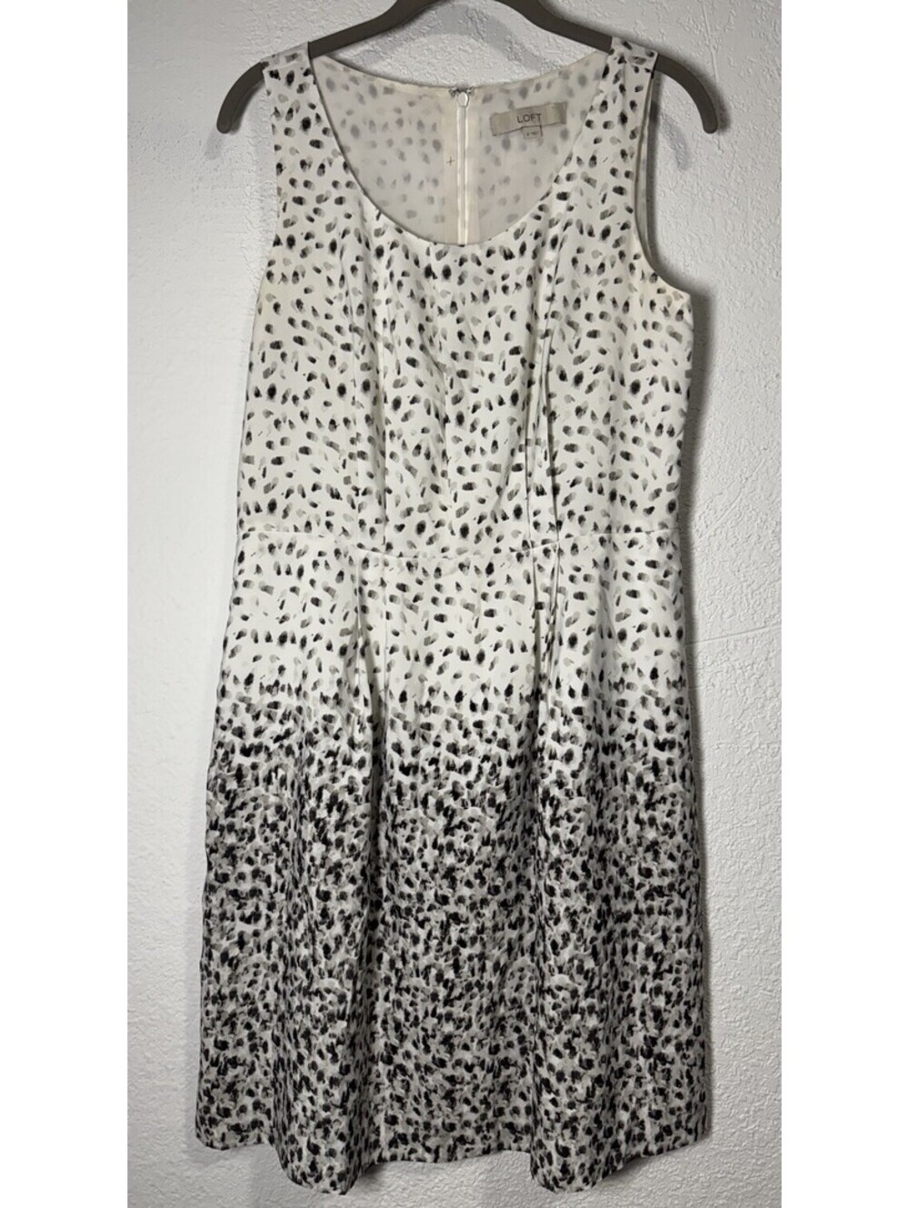 Women’s Ann Taylor LOFT, Sleeveless, Black & White Print Dress Size 8
